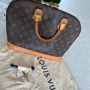 Louie Vuitton Alma PM handbag